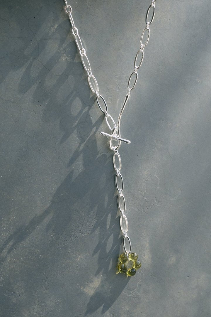 グラス フラワー チェーン ネックレス