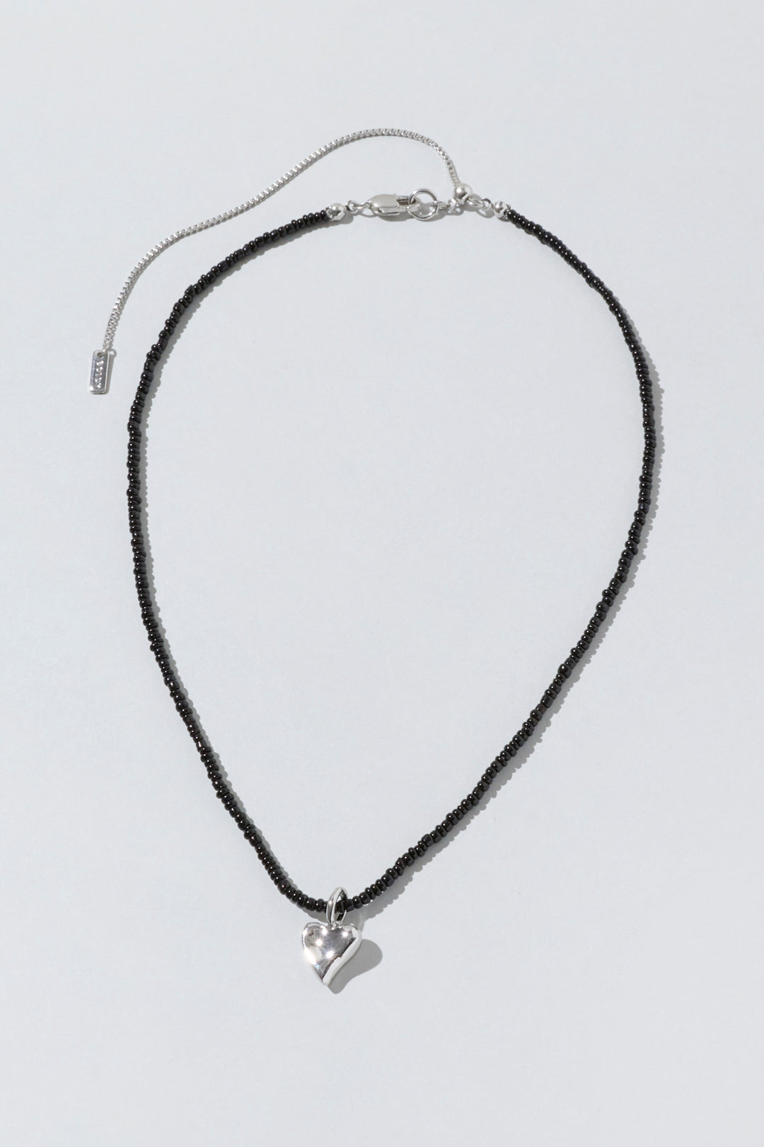 ビーズ × メタル ハート ネックレス