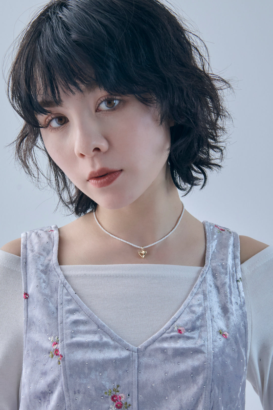 ビーズ × メタル ハート ネックレス