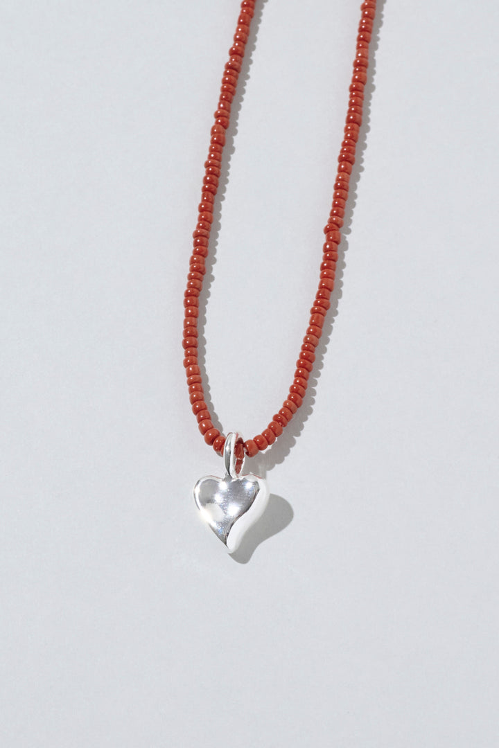 ビーズ × メタル ハート ネックレス