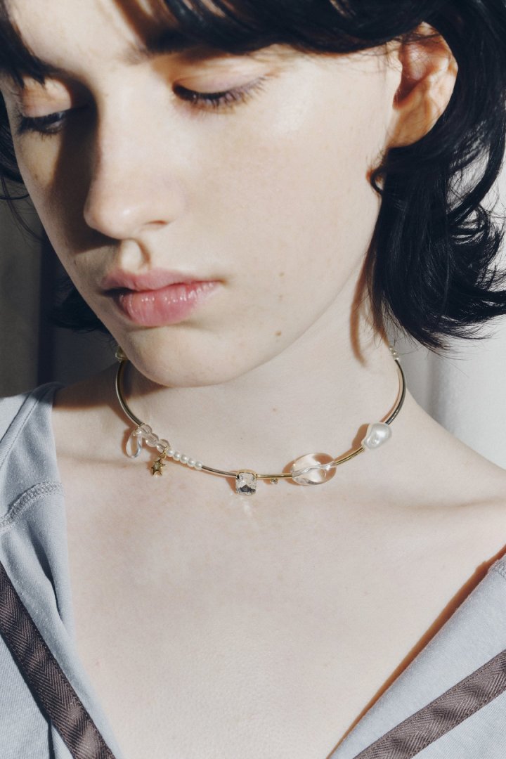 マルチ グロウ ビーズ ネックカフ