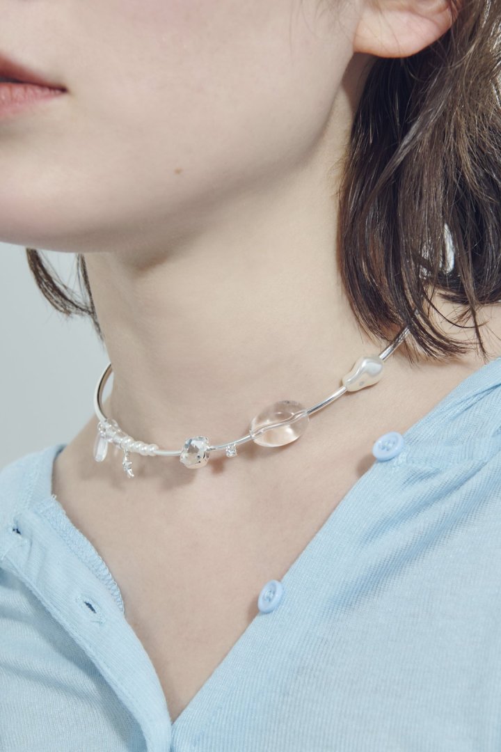 マルチ グロウ ビーズ ネックカフ