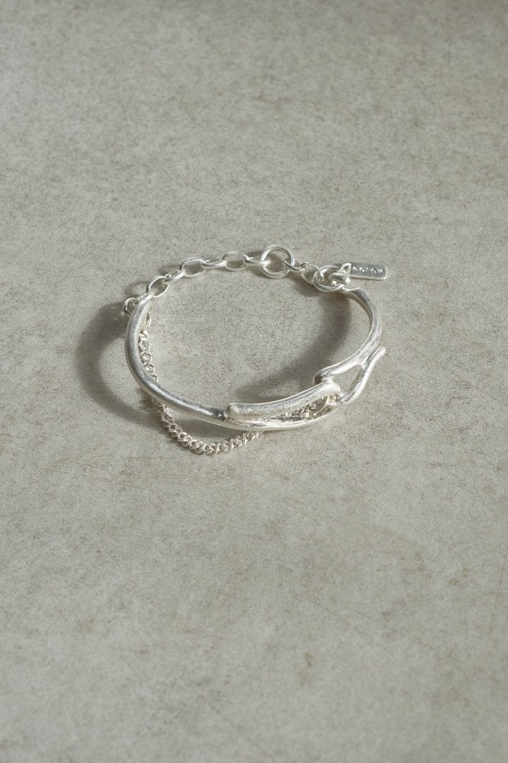 rust made in England フローラルカーブド ブレスレット ダブル チェーン カーブド ブレスレット – GOLDY Onlinestore