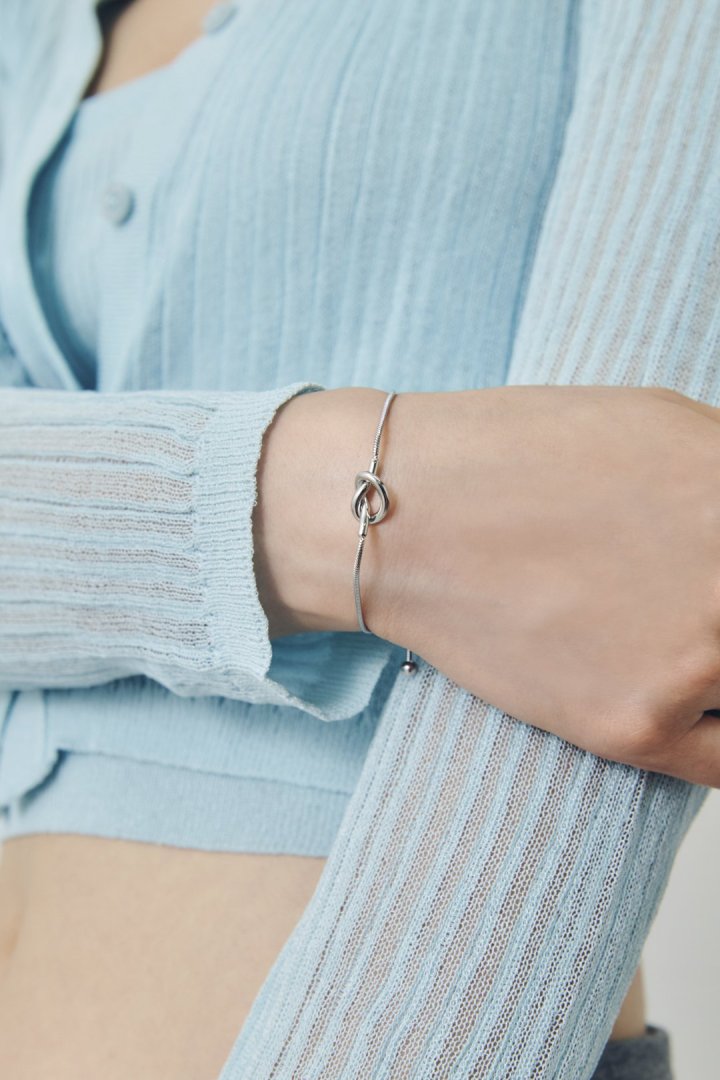 スリム ノット ステンレス ブレスレット