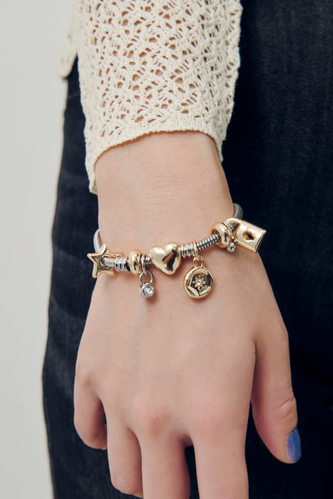 ミックス モチーフ スネーク チェーン ブレスレット – GOLDY Onlinestore