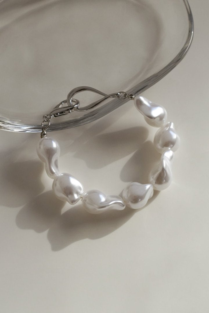 アンイーヴン ビッグ パール ブレスレット