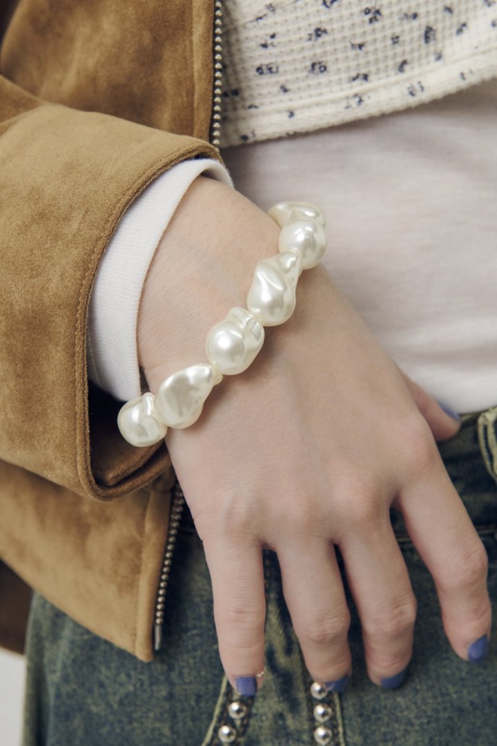 アンイーヴン ビッグ パール ブレスレット