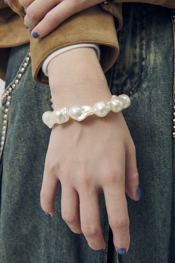 アンイーヴン ビッグ パール ブレスレット