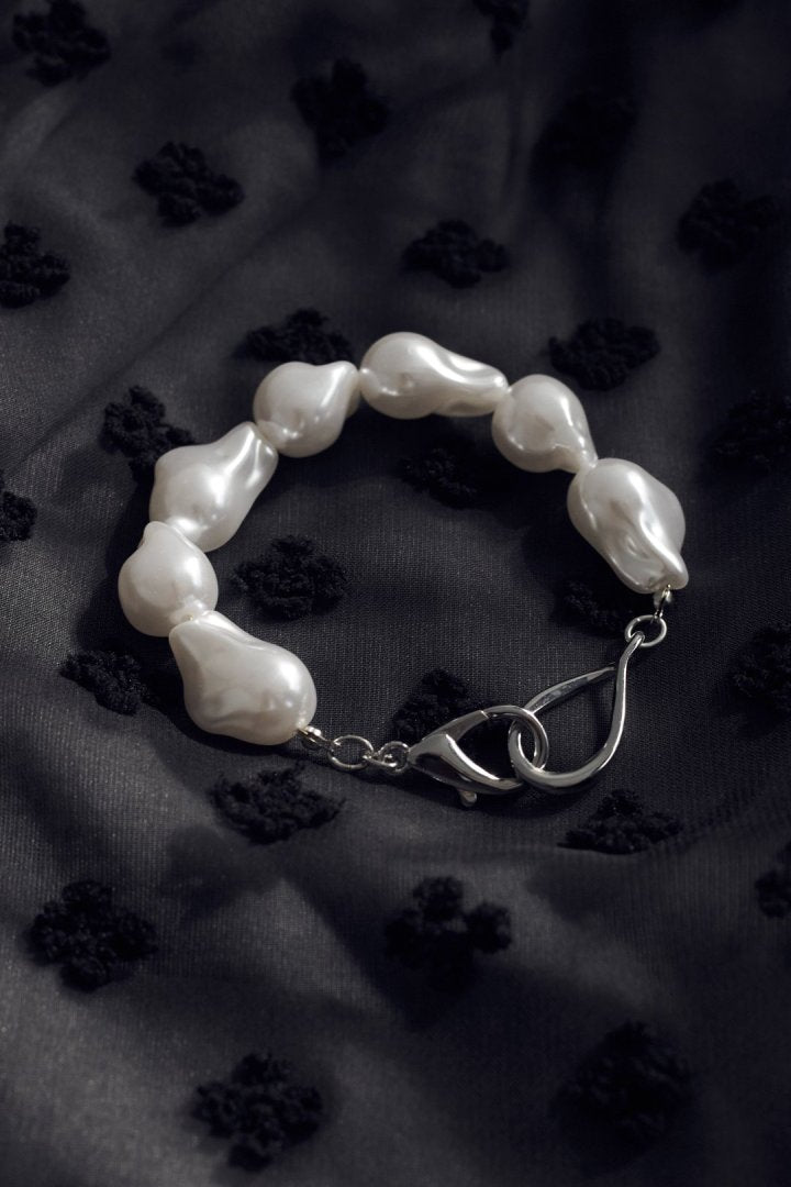 アンイーヴン ビッグ パール ブレスレット