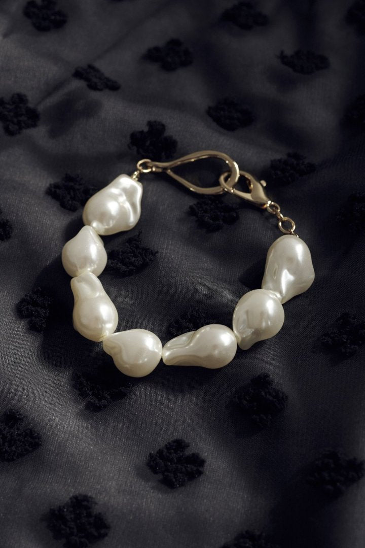アンイーヴン ビッグ パール ブレスレット