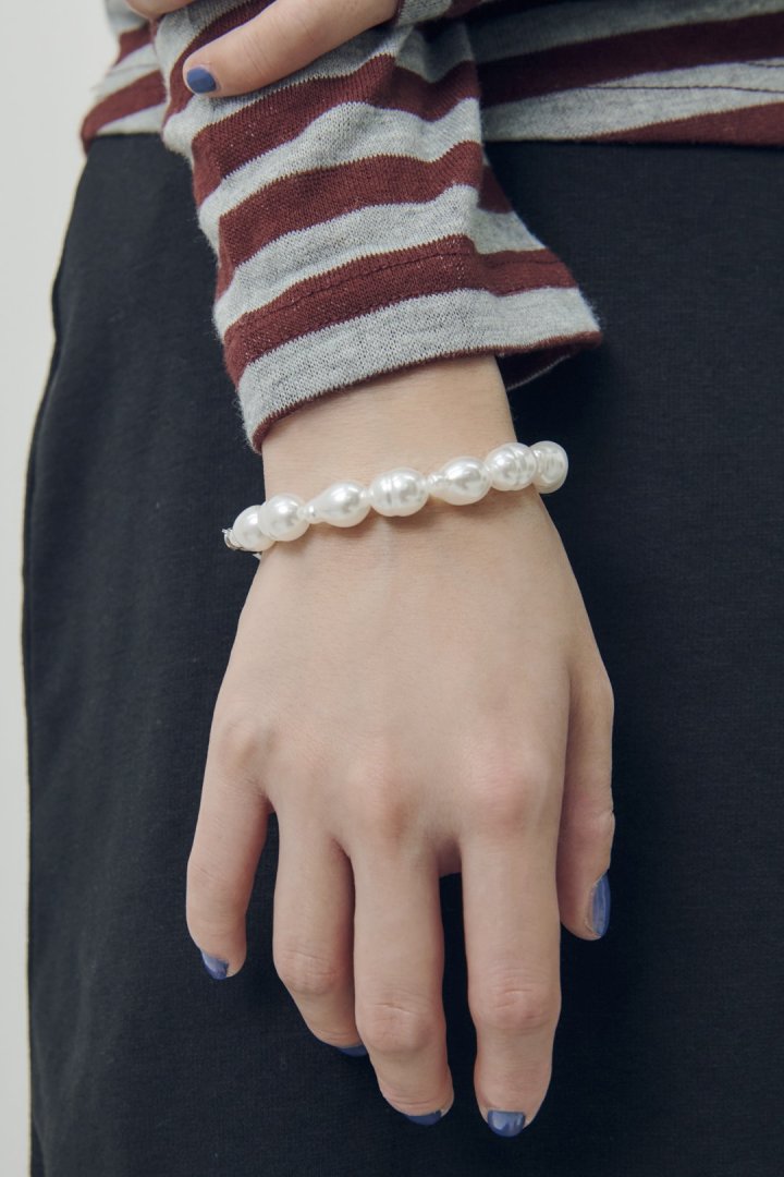 アンイーヴン パール ブレスレット