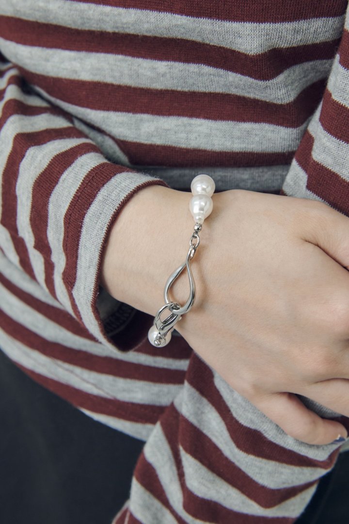 アンイーヴン パール ブレスレット