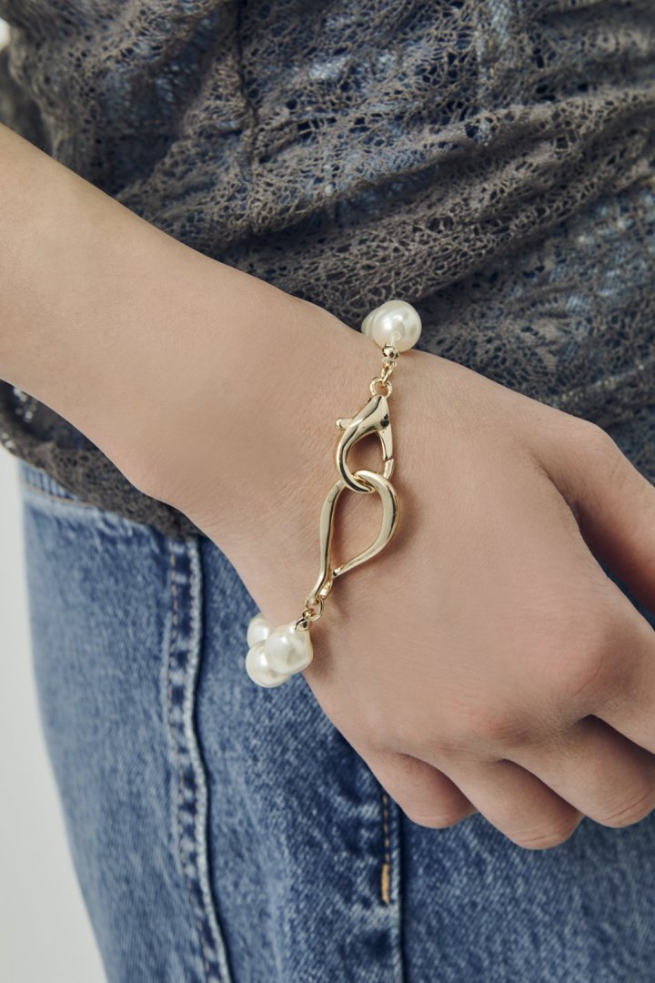 アンイーヴン パール ブレスレット