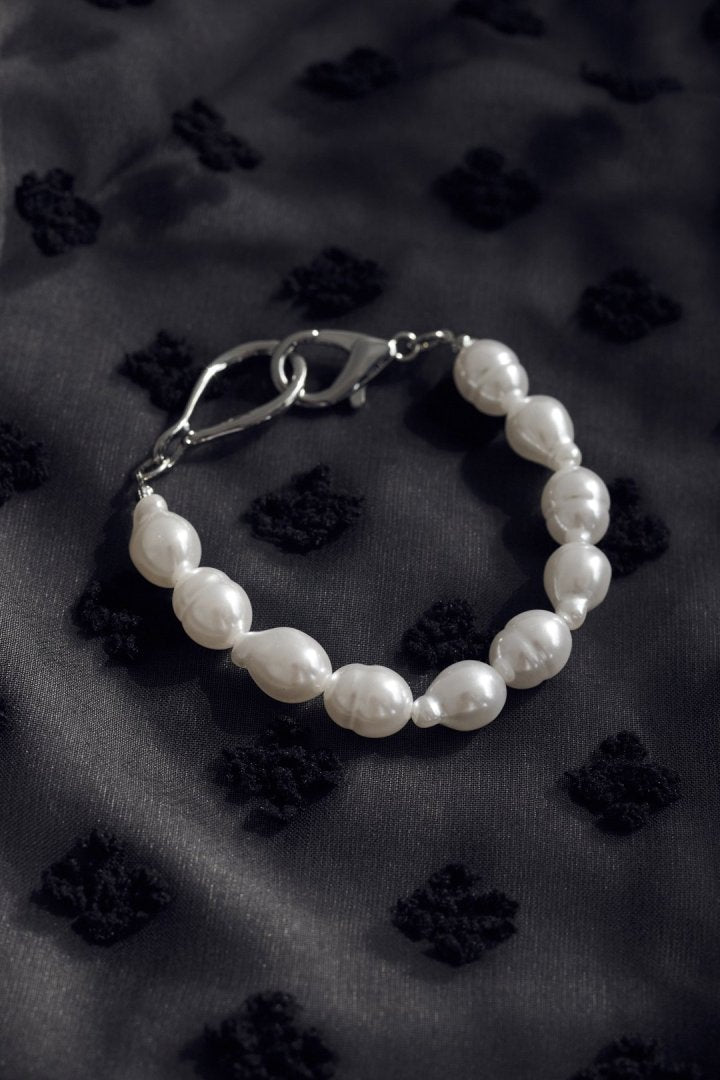 アンイーヴン パール ブレスレット