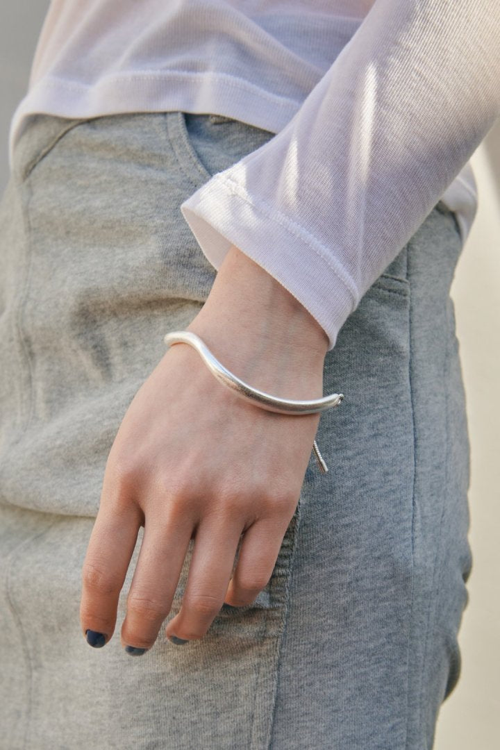 ウェービー ライン × チェーン ブレスレット