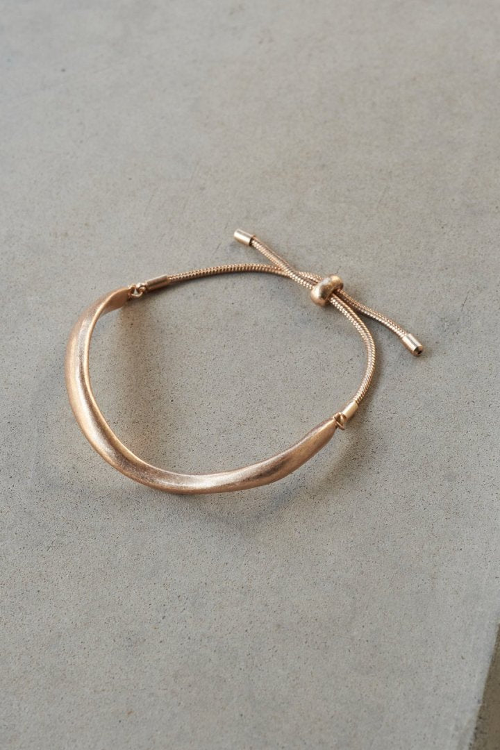 ウェービー ライン × チェーン ブレスレット