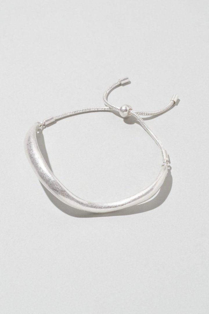 ウェービー ライン × チェーン ブレスレット