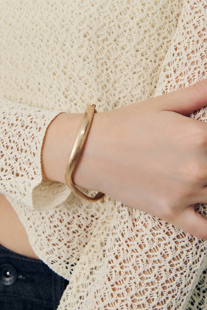 ウェービー ライン × チェーン ブレスレット