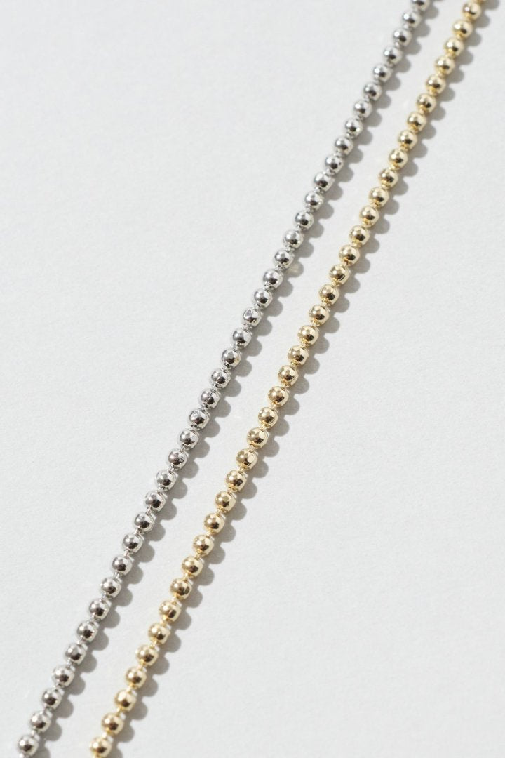 カラー コード × チェーン レイヤード ブレスレット