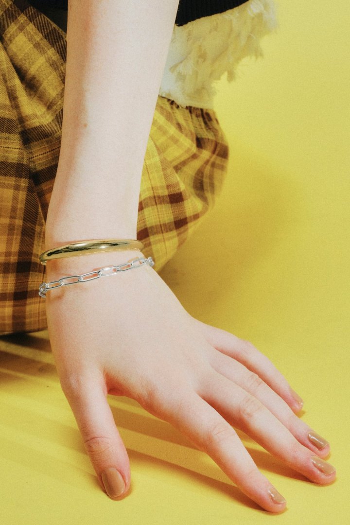 ヨヨヨ！メタルバングル　ゴールド　レディース メタル ライン × チェーン レイヤード ブレスレット – GOLDY Onlinestore