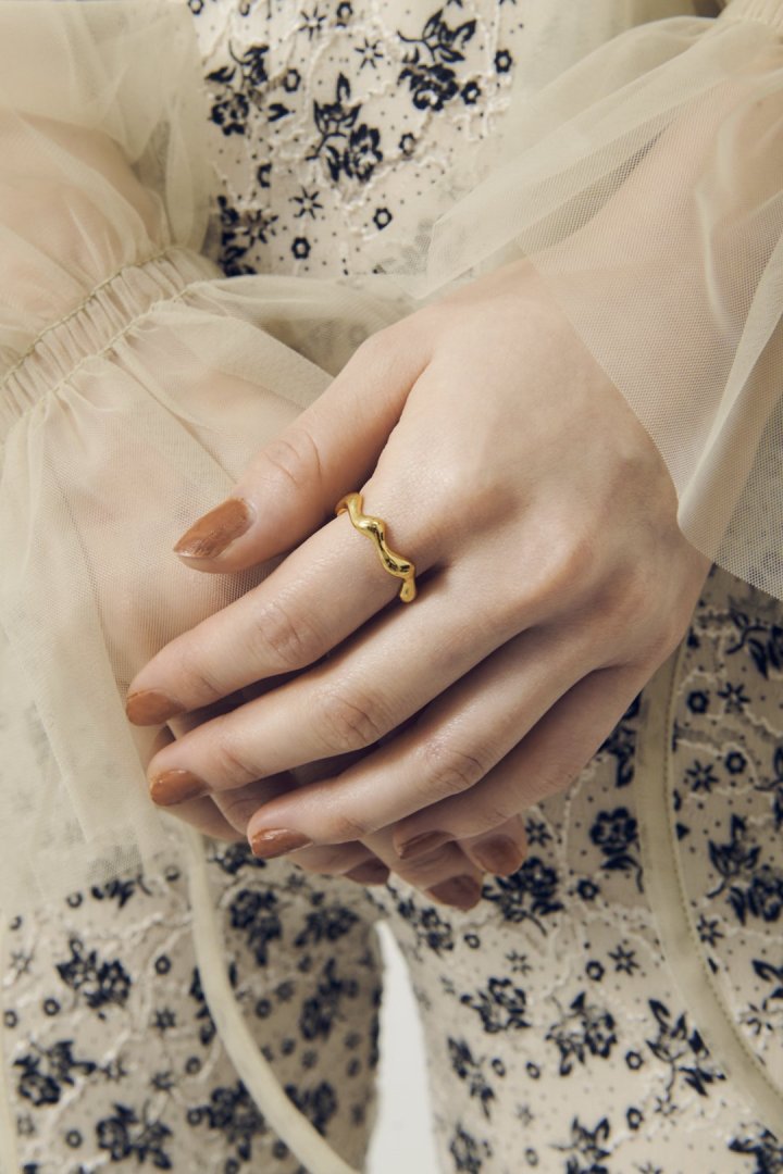 ニュアンス ウェービー ステンレス リング