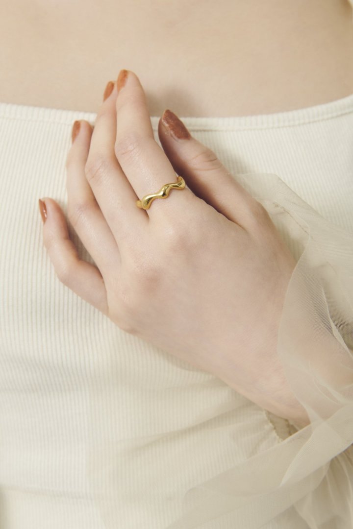 ニュアンス ウェービー ステンレス リング