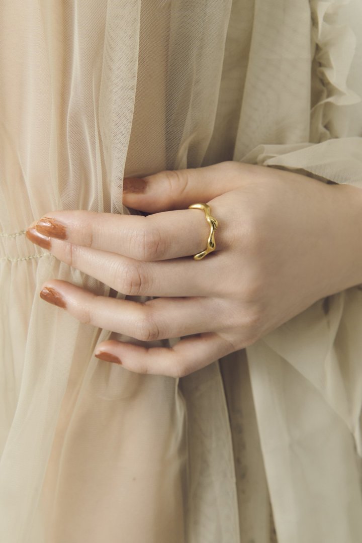 ニュアンス ウェービー ステンレス リング