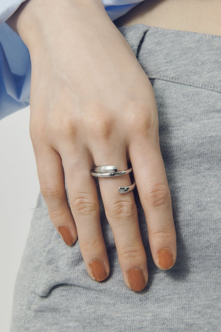 スワール ライン ステンレス リング
