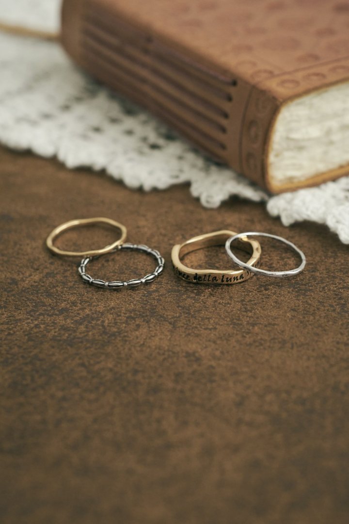 4PCS ヴィンテージ レタリング セット リング – GOLDY Onlinestore