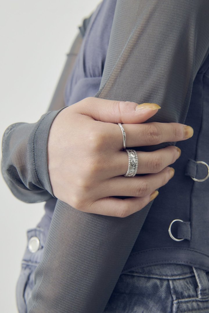 ヴィンテージ シック エングレイヴ セット リング – GOLDY