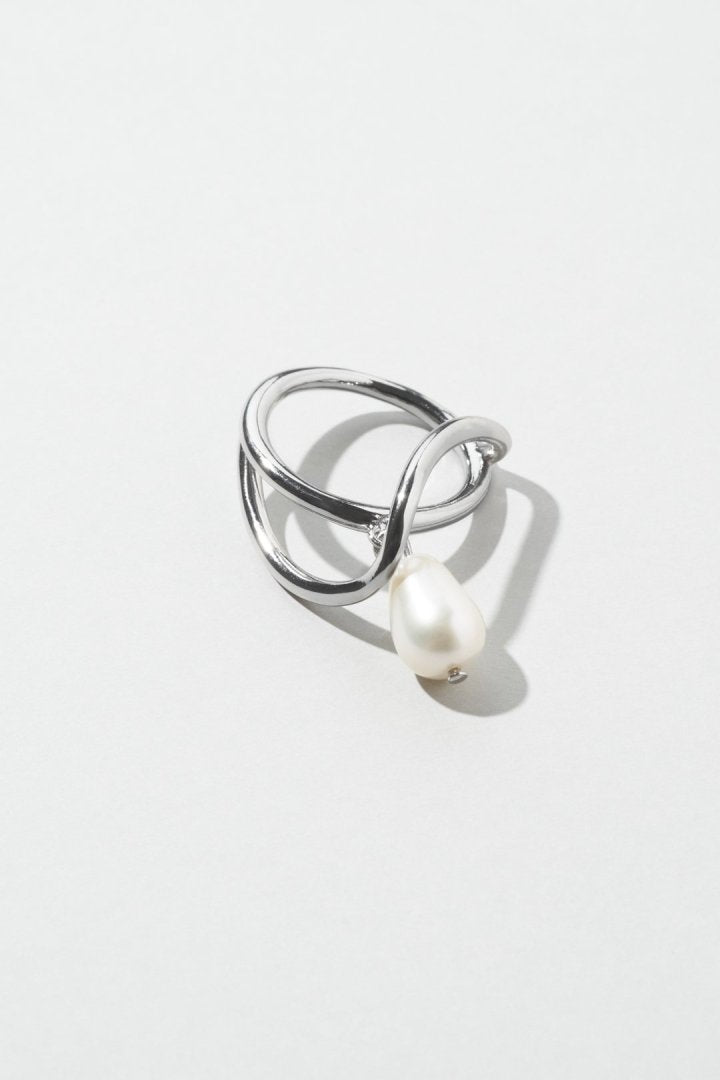 ウォーター パール × メタル リング