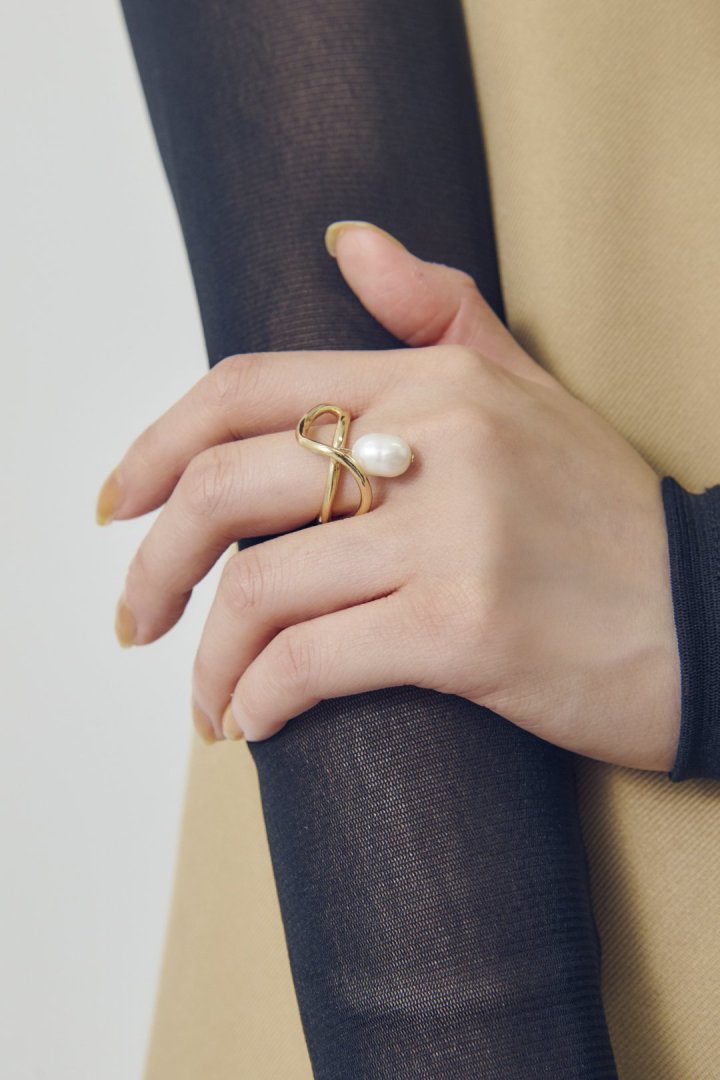 ウォーター パール × メタル リング