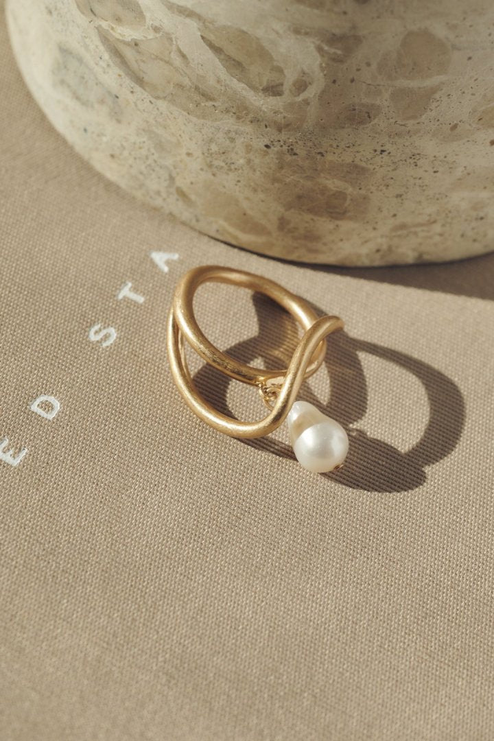 ウォーター パール × メタル リング