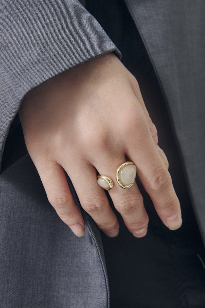 カラー × メタル ハグ リング