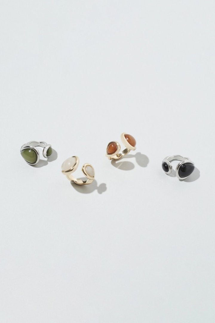 カラー × メタル ハグ リング