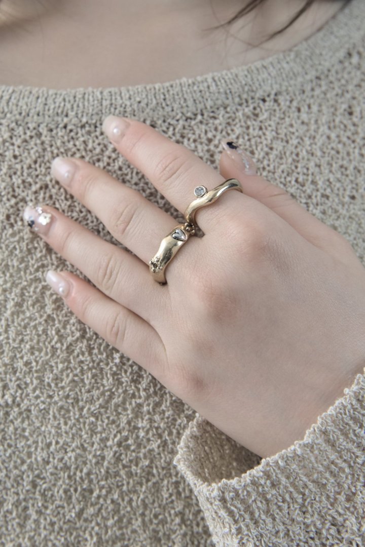 ヴィンテージ ハート エンベッド セット リング