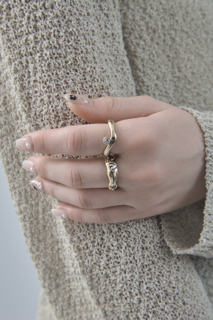 ヴィンテージ ハート エンベッド セット リング