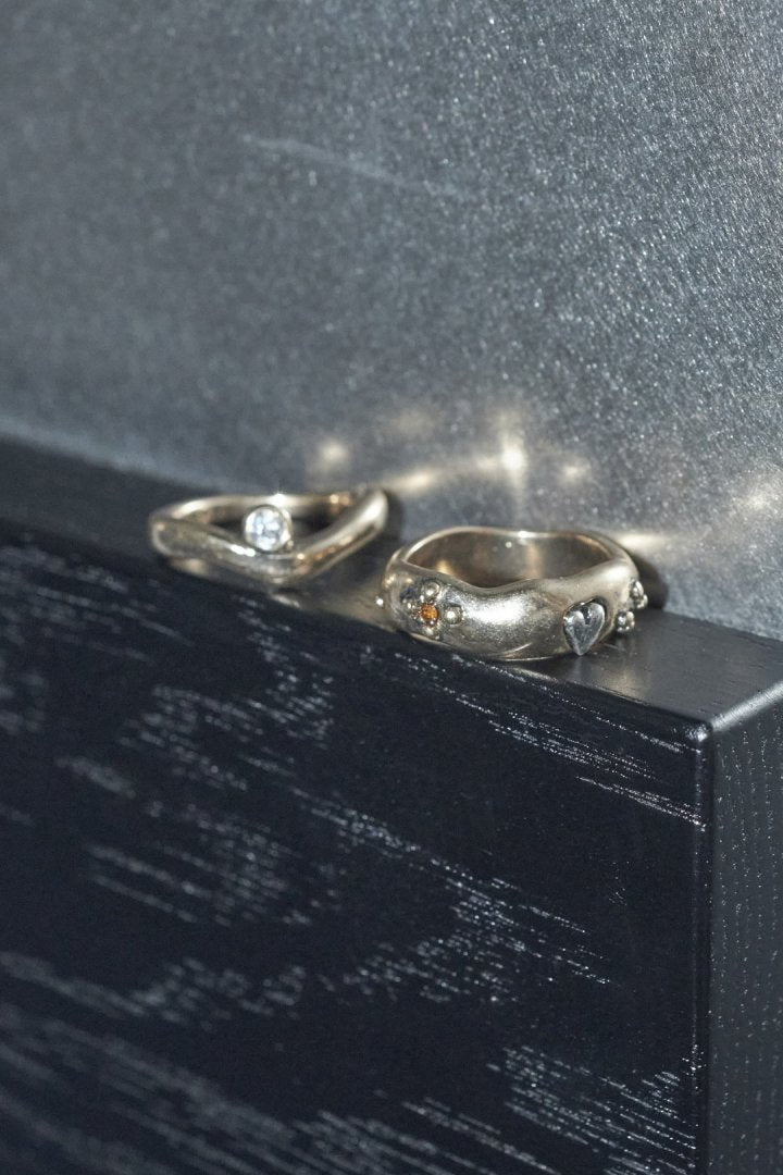 ヴィンテージ ハート エンベッド セット リング