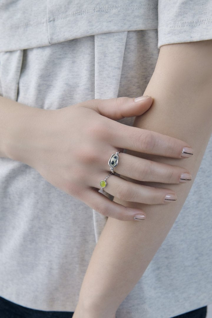 ダルメシアン × カラー ストーン セット リング