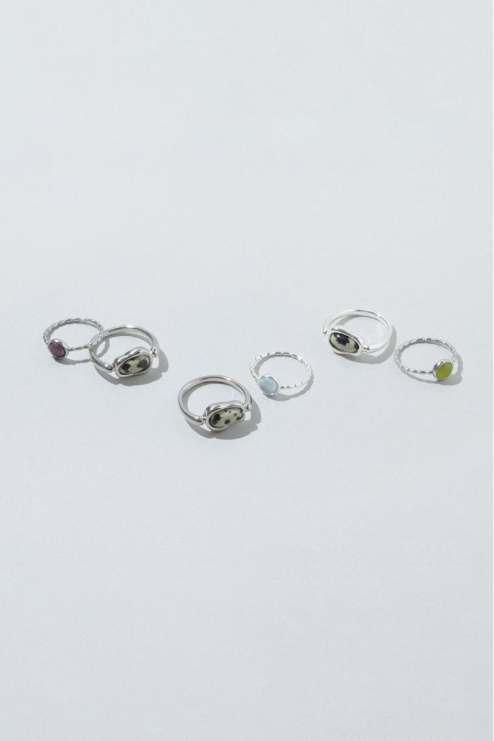 ダルメシアン × カラー ストーン セット リング