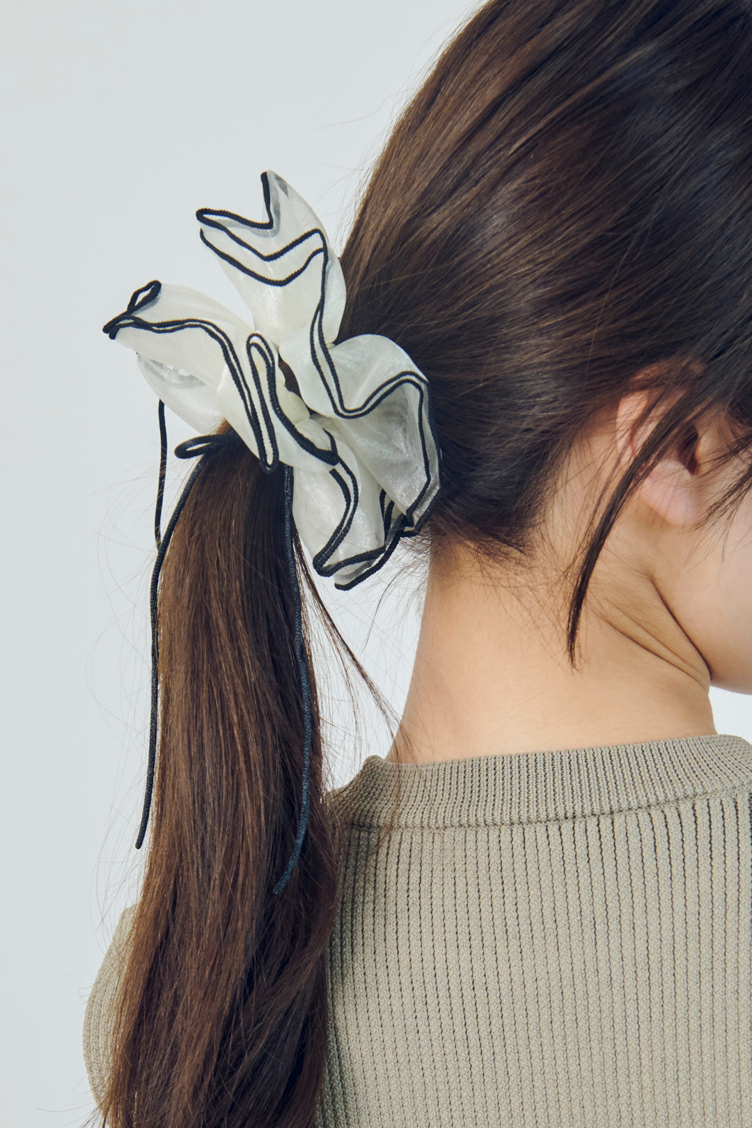 リボン ハング パイピング シュシュ