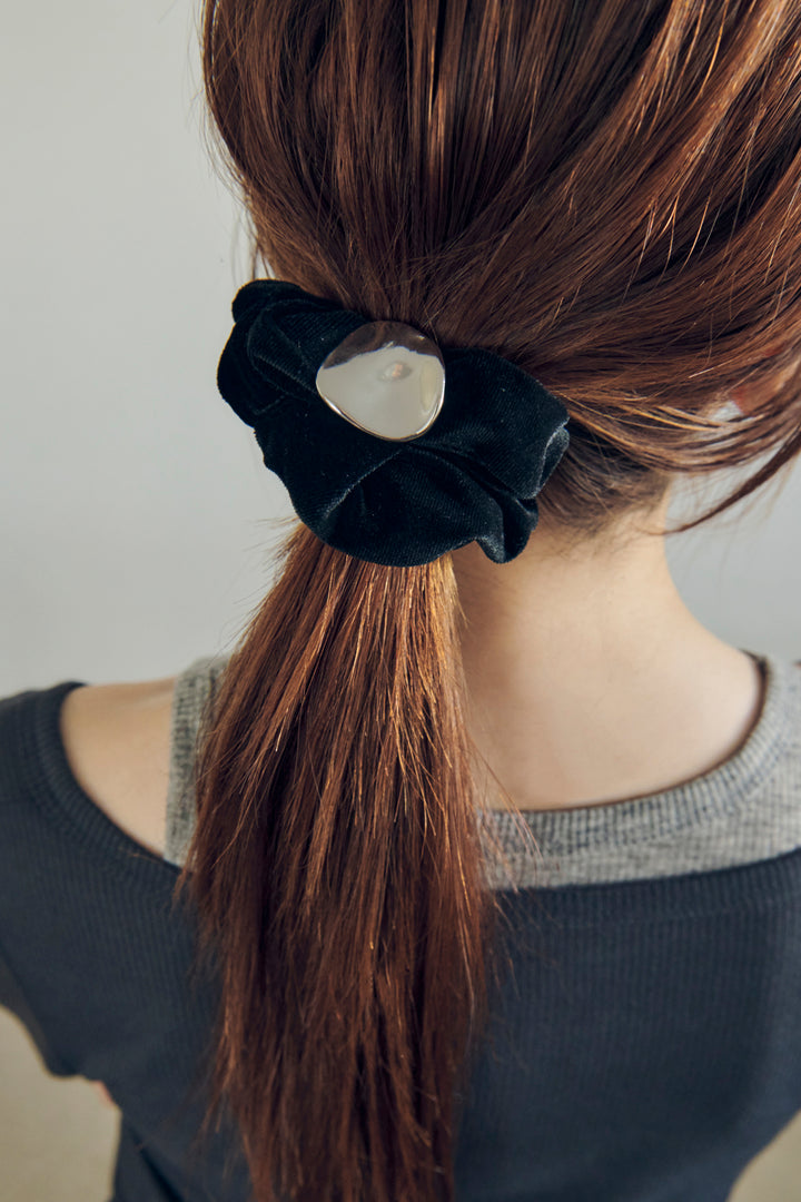 メタル プレート ベロア シュシュ