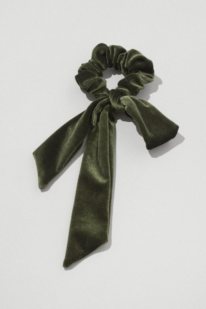 ベロア ハング シュシュ