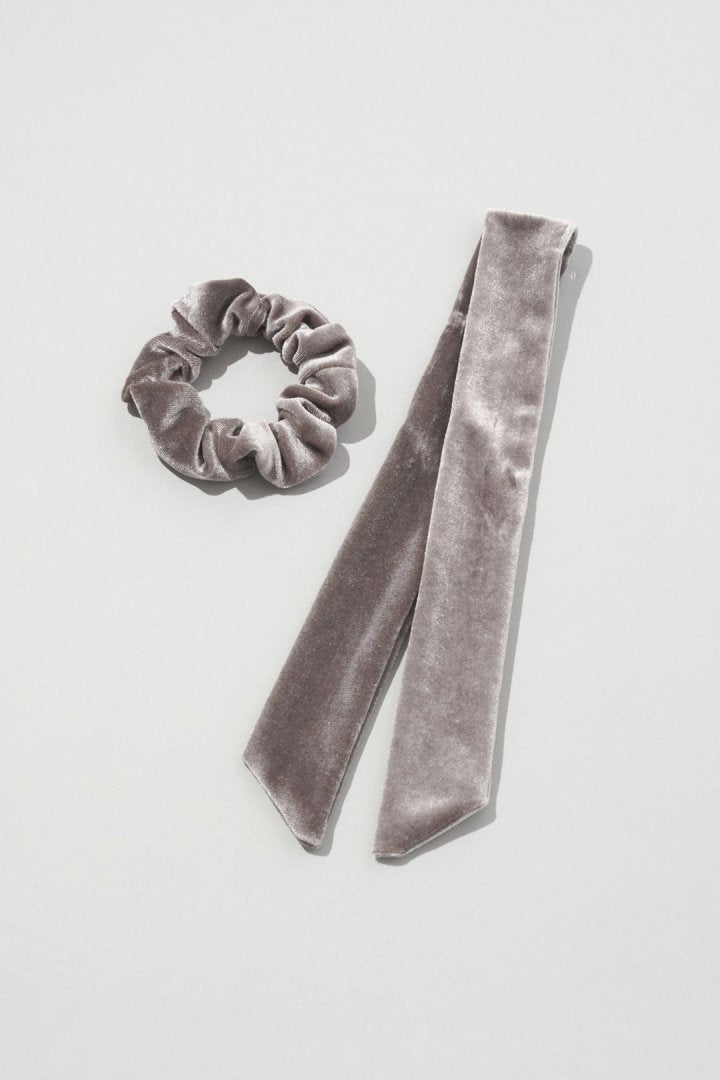 ベロア ハング シュシュ