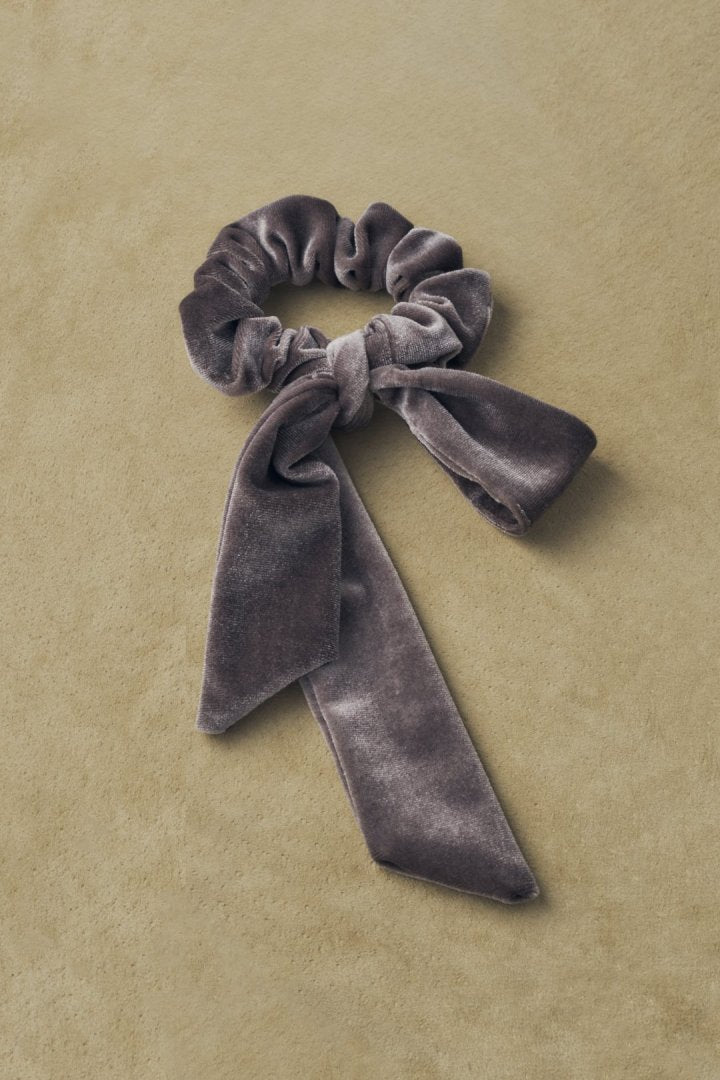 ベロア ハング シュシュ