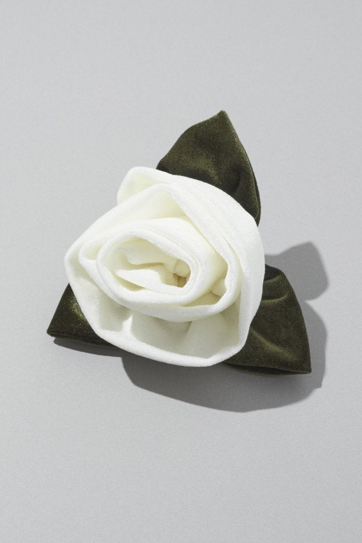 ビッグ ローズ バレッタ