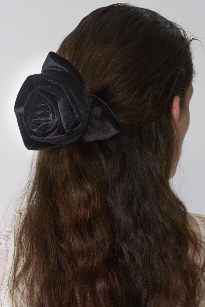 ビッグ ローズ バレッタ