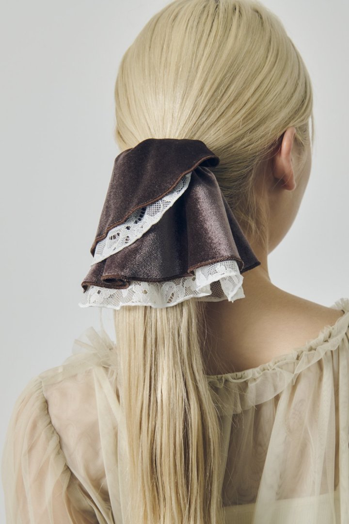 ベロア × レース サーキュラー シュシュ