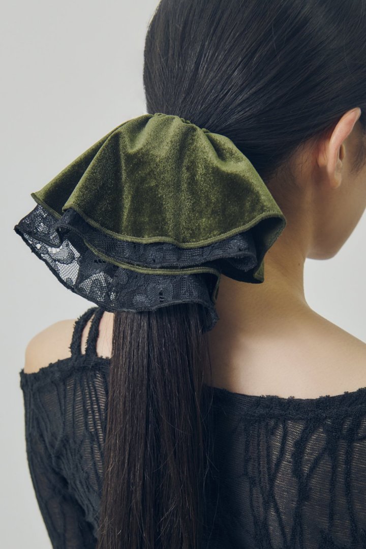 ベロア × レース サーキュラー シュシュ