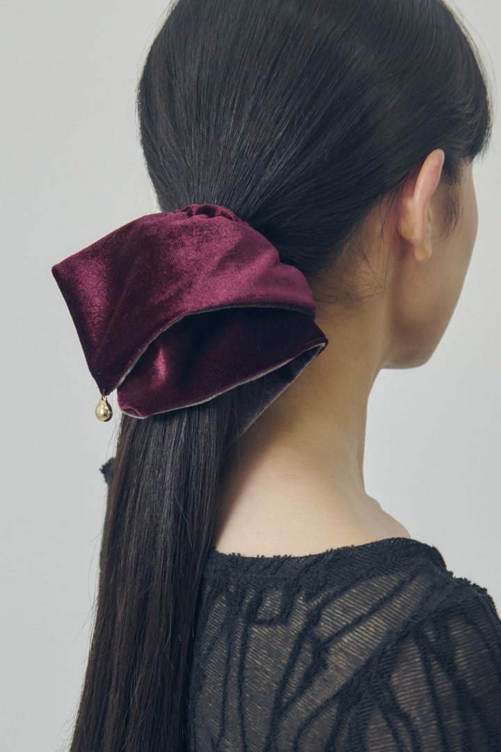 バイカラー ベロア スクエア ビッグ シュシュ